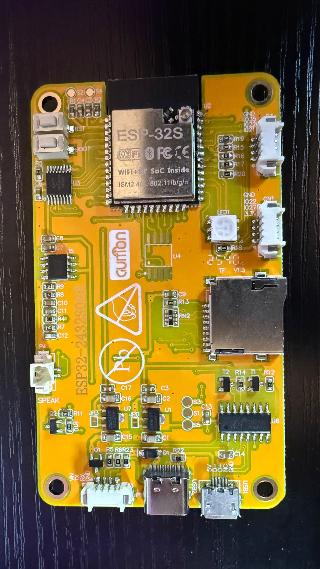 CASE 2.8"