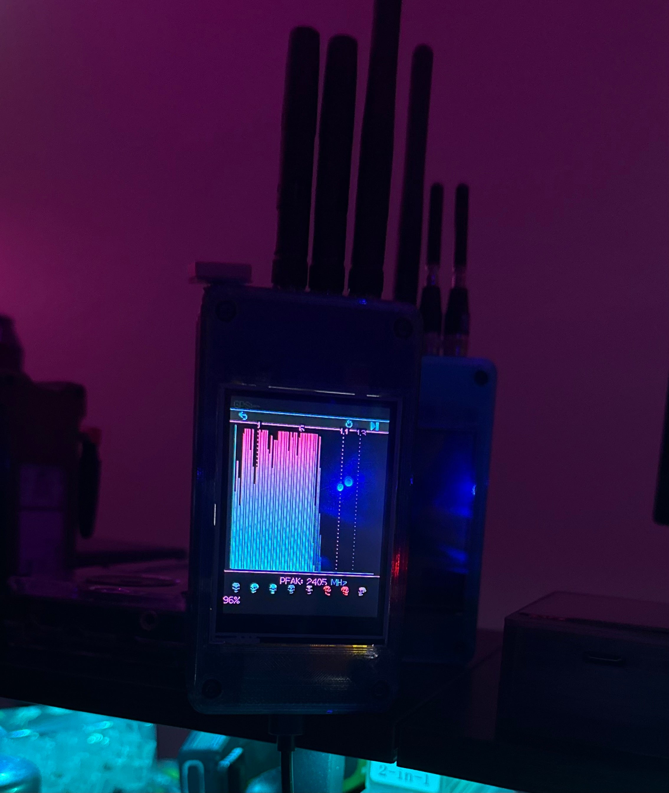 HaleHound Spectrum Analyzer